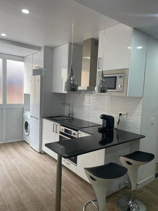 Moderno Apartamento En Elche Exterior photo